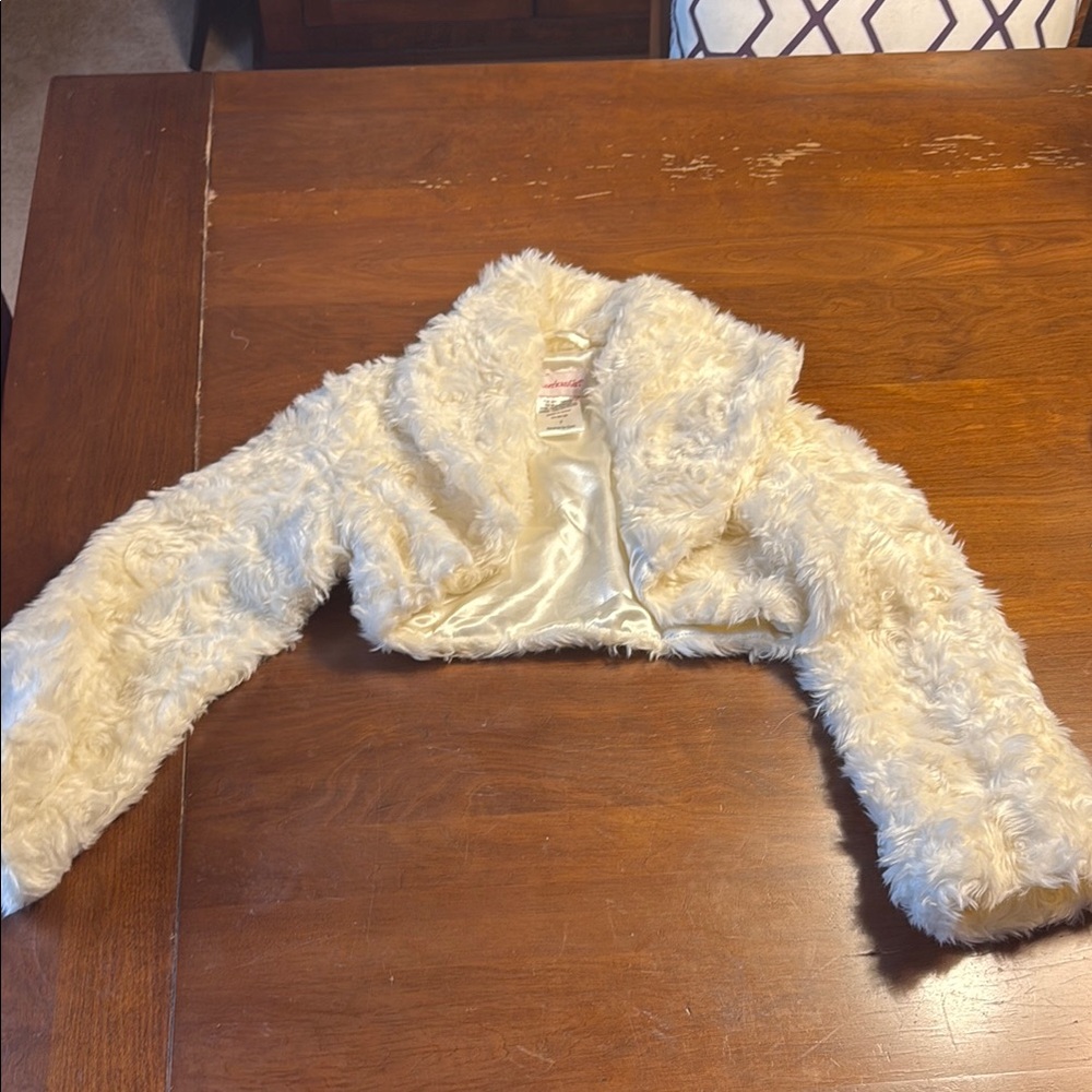 American Girl Cream Faux Fur Cape